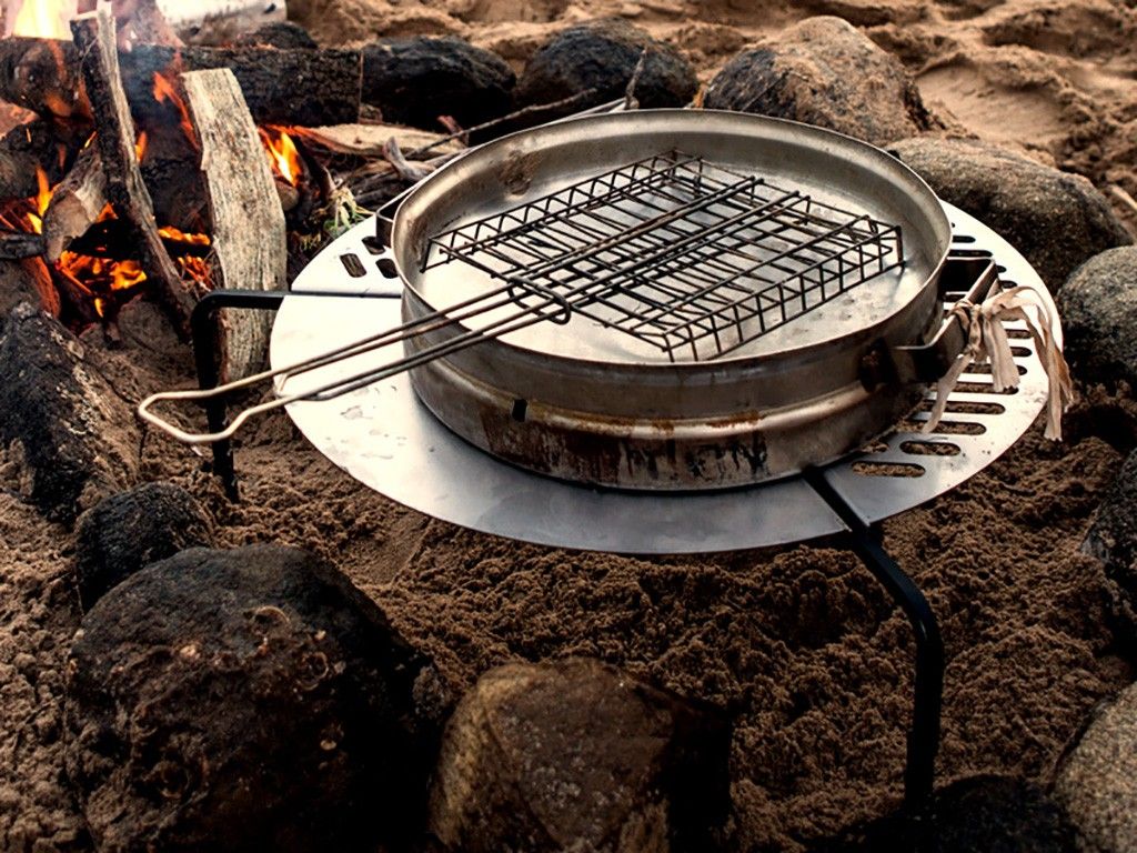 Front Runner Spare Tyre Mount Braai / BBQ Grate